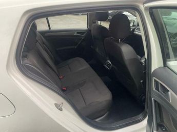 Volkswagen Golf 1.6 TDI BlueMotion Tech Match Edition DSG Euro 6 (s/s) 5dr