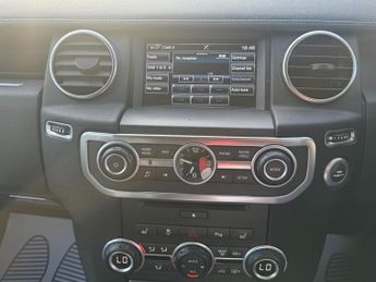 Land Rover Discovery 3.0 SD V6 Graphite SUV 5dr Diesel Auto 4WD Euro 6 (s/s) (256 bhp