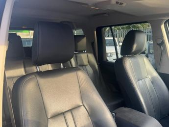 Land Rover Discovery 3.0 SD V6 Graphite SUV 5dr Diesel Auto 4WD Euro 6 (s/s) (256 bhp