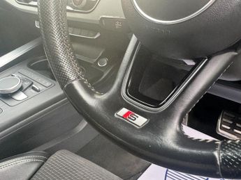 Audi A4 2.0 TDI ultra S line Saloon 4dr Diesel S Tronic Euro 6 (s/s) (19