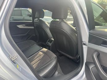 Audi A4 2.0 TDI ultra S line Saloon 4dr Diesel S Tronic Euro 6 (s/s) (19