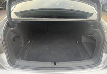 Audi A4 2.0 TDI ultra S line Saloon 4dr Diesel S Tronic Euro 6 (s/s) (19