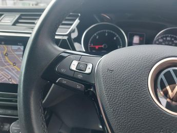 Volkswagen Touran SEL TDI DSG