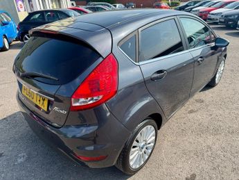 Ford Fiesta TITANIUM AUTOMATIC+P/SENSORS+BLUETOOTH