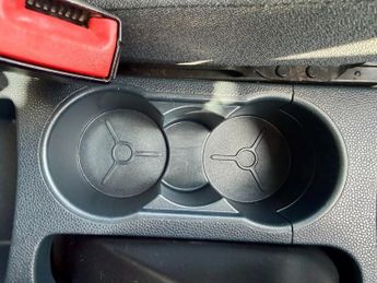 Ford Fiesta TITANIUM AUTOMATIC+P/SENSORS+BLUETOOTH