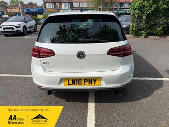 VOLKSWAGEN GOLF GTI