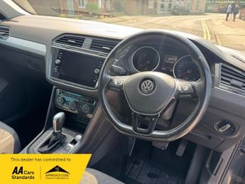 Volkswagen Tiguan 2.0 TDI Match DSG 4Motion Euro 6 (s/s) 5dr