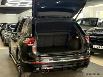 Volkswagen Tiguan R-LINE TECH 2.0 TDI DSG [3X SERVICES, SAT NAV, LEATHER, HEATED S