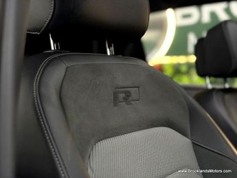 Volkswagen Tiguan R-LINE TECH 2.0 TDI DSG [3X SERVICES, SAT NAV, LEATHER, HEATED S