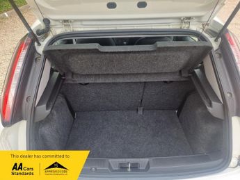 Fiat Punto DYNAMIC DUALOGIC