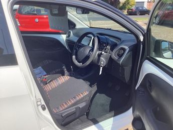 Citroen C1 1.0 VTi Feel Hatchback 5dr Petrol Manual Euro 5 (Euro 5) (68 ps)