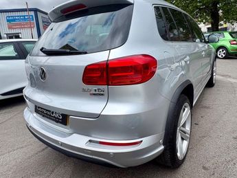 Volkswagen Tiguan R LINE TDI BLUEMOTION TECH 4MOTION DSG
