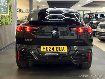 BMW iX iX2 XDRIVE 30 M SPORT [SAT NAV, 360 CAMERA & 4WD]