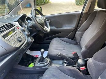 Honda Jazz I-VTEC ES