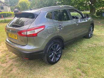 Nissan Qashqai 1.5 DCI TEKNA 2WD Euro5 (s/s) 5DR