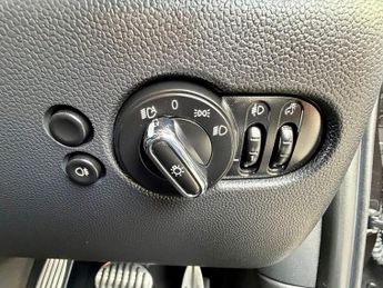 MINI Convertible JOHN COOPER WORKS