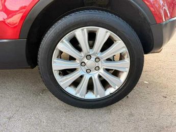 Land Rover Range Rover Evoque 2.2 SD4 Prestige SUV 5dr Diesel Auto 4WD Euro 5 (s/s) (190 ps)