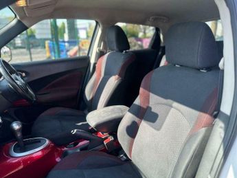 Nissan Juke 1.6 Acenta Premium CVT Euro 5 5dr