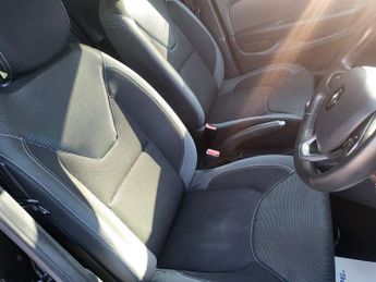 Renault Clio ICONIC TCE