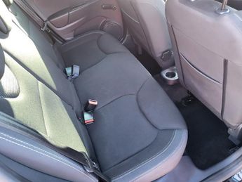 Renault Clio ICONIC TCE