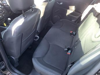 Renault Clio ICONIC TCE