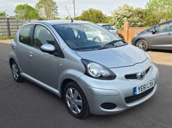 Toyota AYGO 1.0 VVT-i Ice Euro 5 5dr