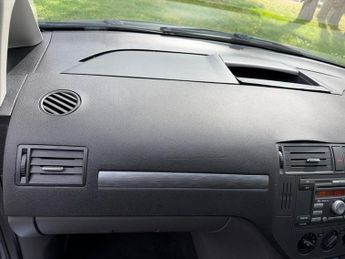 Ford C-Max ZETEC 145