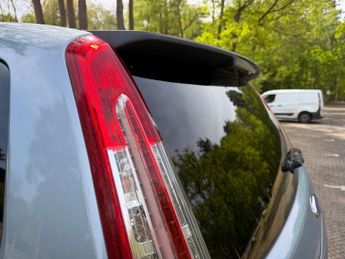 Ford C-Max ZETEC 145