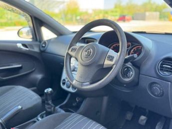 Vauxhall Corsa 1.2i 16v Club 3dr
