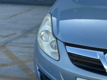 Vauxhall Corsa 1.2i 16v Club 3dr