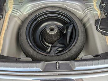 Toyota Yaris 1.5 VVT-h Icon Tech E-CVT Euro 6 (s/s) 5dr