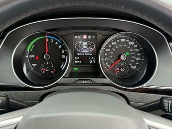 Volkswagen Passat 1.4 TSI 13kWh GTE DSG Euro 6 (s/s) 5dr