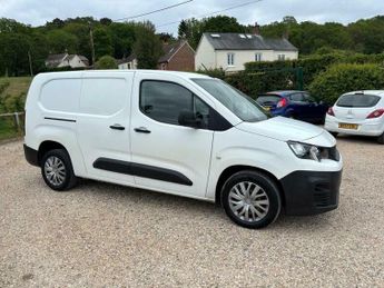 Peugeot Partner 1.2 950 PureTech Professional Long Panel Van LWB Euro 6 (s/s) 6d