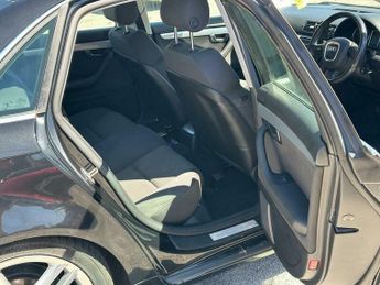 Audi A4 2.0 TDI S line CVT 4dr