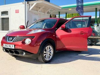 Nissan Juke 1.6 Acenta Premium SUV 5dr Petrol CVT Euro 5 (117 ps)