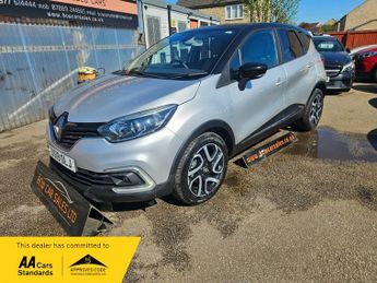 Renault Captur ICONIC TCE