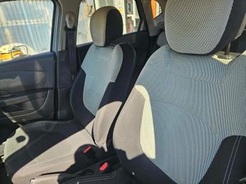 Renault Captur ICONIC TCE