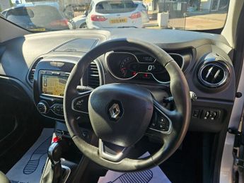 Renault Captur ICONIC TCE
