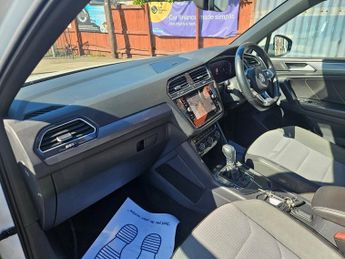 Volkswagen Tiguan R-LINE TDI DSG
