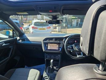 Volkswagen Tiguan R-LINE TDI DSG