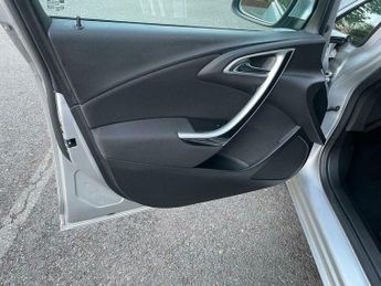 Vauxhall Astra 1.4T 16v SRi Euro 5 5dr