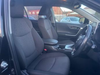 Toyota RAV4 VVT-I DESIGN