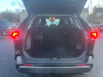 Toyota RAV4 VVT-I DESIGN