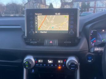 Toyota RAV4 VVT-I DESIGN