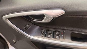 Volvo XC60 2.4 D4 SE Lux Nav Geartronic AWD Euro 5 5dr