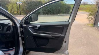 Volvo XC60 2.4 D4 SE Lux Nav Geartronic AWD Euro 5 5dr