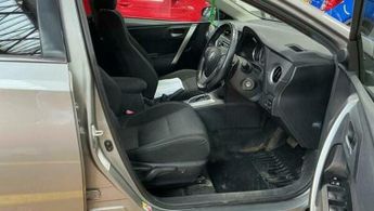 Toyota Auris 1.6 V-Matic Icon Plus Multidrive S Euro 5 5dr