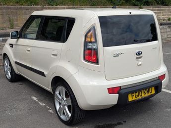 Kia Soul 2010 KIA SOUL 1.6 CRDI SHAKER 5 DOOR * A/CON * SUNROOF * 2 KEYS 