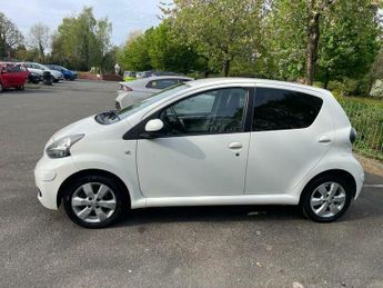 Toyota AYGO 1.0 VVT-i Go Euro 5 5dr