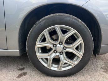 Mitsubishi Outlander 2.0h 12kWh GX5hs CVT 4WD Euro 5 (s/s) 5dr